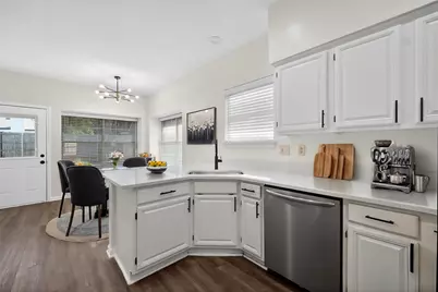 2306 Edinburgh Street, Arlington, TX 76018 - Photo 14