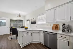 2306 Edinburgh St, Arlington, TX 76018 - Photo 14