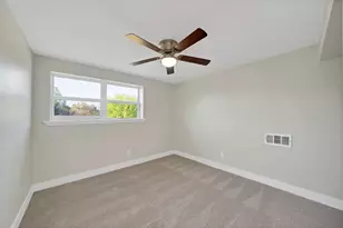 1213 Walker Dr, Hurst, TX 76053 - Photo 12