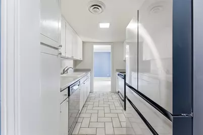 558 E Avenue J #D, Grand Prairie, TX 75050 - Photo 14