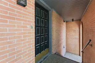 558 E Avenue J, Grand Prairie, TX 75050 - Photo 2