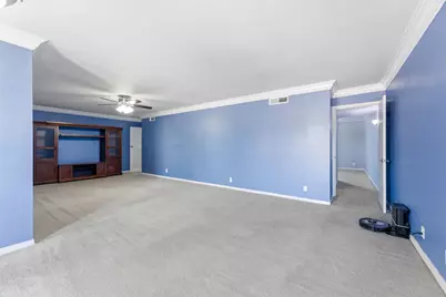 558 E Avenue J #D, Grand Prairie, TX 75050 - Photo 12