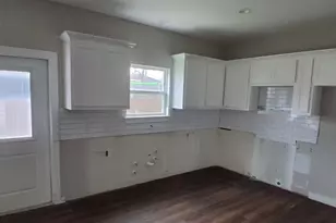 1904 Wesley St, Greenville, TX 75401 - Photo 4