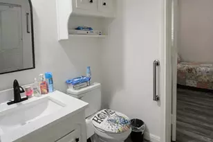 5302 Vale St, Greenville, TX 75402 - Photo 10