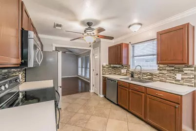 1013 Darren Drive, Burleson, TX 76028 - Photo 10