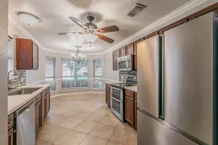 1013 Darren Dr, Burleson, TX 76028 - Photo 8