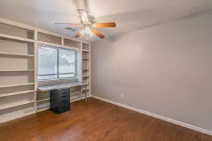 1013 Darren Dr, Burleson, TX 76028 - Photo 12