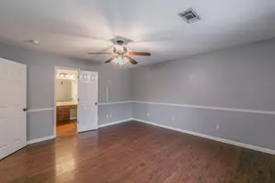 1013 Darren Dr, Burleson, TX 76028 - Photo 22