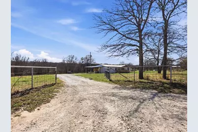 1695 S Johnson Loop, Montague, TX 76251 - Photo 2