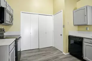 134 London Ln, Glenn Heights, TX 75154 - Photo 6