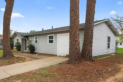7224 Greenlee Street, Fort Worth, TX 76112 - Photo 2