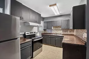 7224 Greenlee St, Fort Worth, TX 76112 - Photo 6