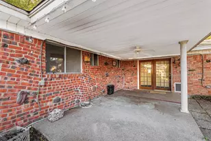 4557 Dee Ln, Haltom City, TX 76117 - Photo 4