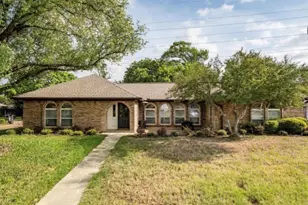 1715 Covemeadow Dr, Arlington, TX 76012 - Photo 1