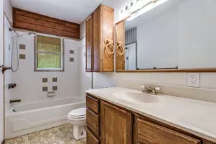 1114 Spur Trail, Granbury, TX 76049 - Photo 12