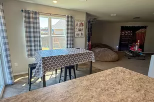 604 Mayfield Dr, Cleburne, TX 76031 - Photo 10