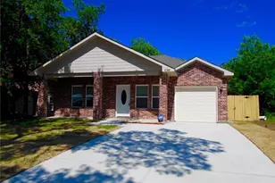 2811 Walnut St, Greenville, TX 75401 - Photo 1
