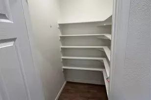 1138 Alvarado St, Cleburne, TX 76031 - Photo 8