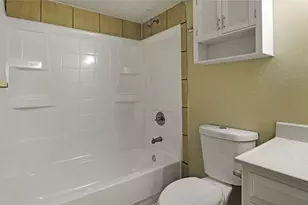 7437 Sandhurst Ln S, North Richland Hills, TX 76182 - Photo 16