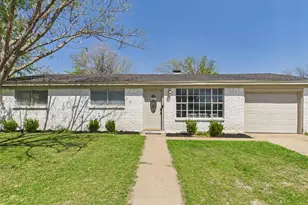321 E Pine, Jacksboro, TX 76458 - Photo 2