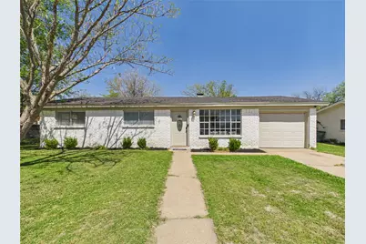 321 E Pine, Jacksboro, TX 76458 - Photo 1
