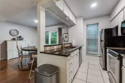 4020 Holland Avenue #213, Dallas, TX 75219 - Photo 8