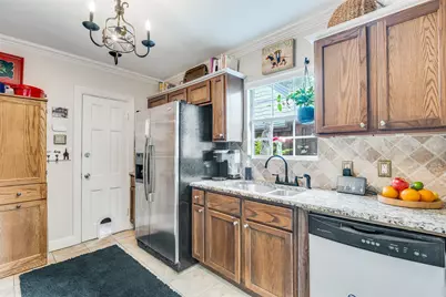 118 N Briscoe Boulevard, Dallas, TX 75211 - Photo 8