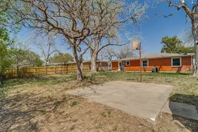820 N Harbin Drive, Stephenville, TX 76401 - Photo 20