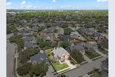 417 Shade Tree Circle, Hurst, TX 76054 - Photo 2