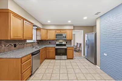 100 Faircrest Drive, DeSoto, TX 75115 - Photo 4