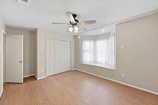 100 Faircrest Dr, DeSoto, TX 75115 - Photo 18