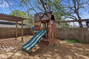 405 N Chestnut St, McKinney, TX 75069 - Photo 32