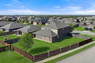 424 Eureka Ct, Burleson, TX 76028 - Photo 6