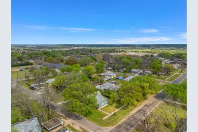 107 W Avenue F, Valley Mills, TX 76689 - Photo 34