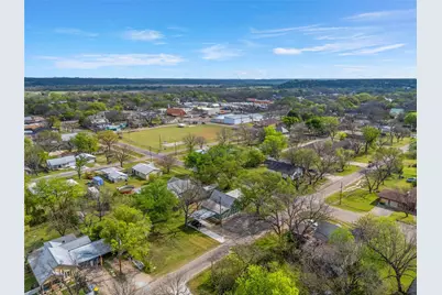 107 W Avenue F, Valley Mills, TX 76689 - Photo 36