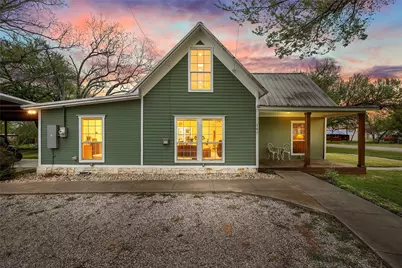 107 W Avenue F, Valley Mills, TX 76689 - Photo 1