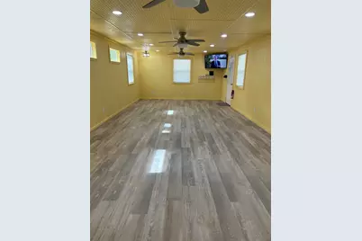 414 N Avenue F, Clifton, TX 76634 - Photo 12