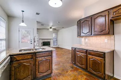 1649 Bennington Drive, Carrollton, TX 75007 - Photo 4