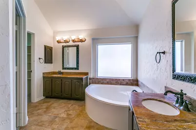 1649 Bennington Drive, Carrollton, TX 75007 - Photo 12