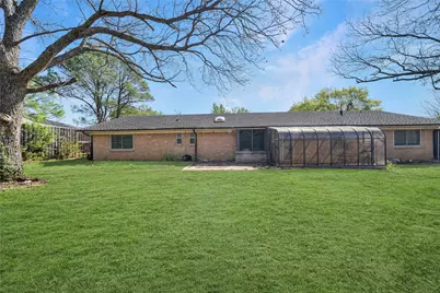 125 Redwood Drive, Highland Village, TX 75077 - Photo 24