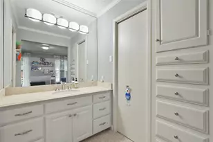 13342 Peyton Dr, Dallas, TX 75240 - Photo 32