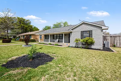 10525 Yorkford Drive, Dallas, TX 75238 - Photo 4