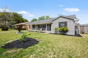 10525 Yorkford Dr, Dallas, TX 75238 - Photo 4