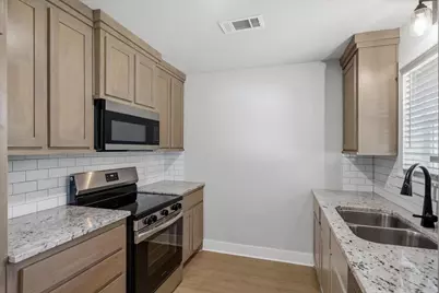 504 Burnett Street, Wills Point, TX 75169 - Photo 10