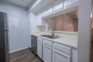 3201 Donnelly Cir, Fort Worth, TX 76107 - Photo 16