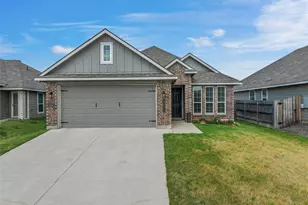 4056 Centerfire Rd, Waco, TX 76705 - Photo 2