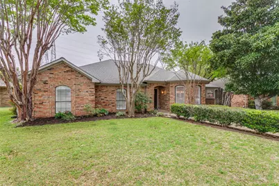 2534 Briardale Drive, Carrollton, TX 75006 - Photo 2