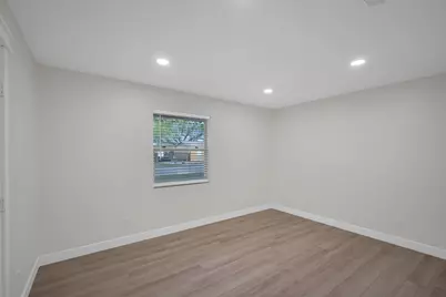 100 N Valley Street, Red Oak, TX 75154 - Photo 12