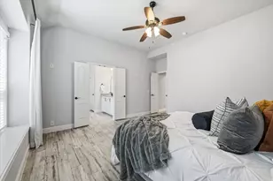 300 Ben Thomas St, Burleson, TX 76028 - Photo 20