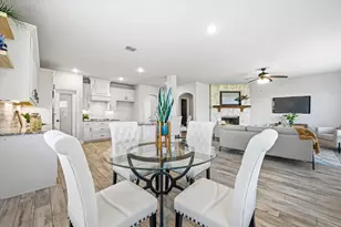 300 Ben Thomas St, Burleson, TX 76028 - Photo 10